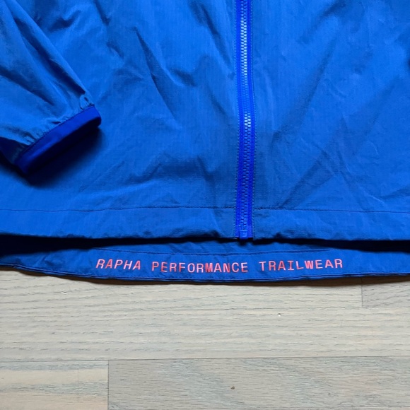Rapha Trail Lightweight Jacket NWOT - Picture 8 of 8